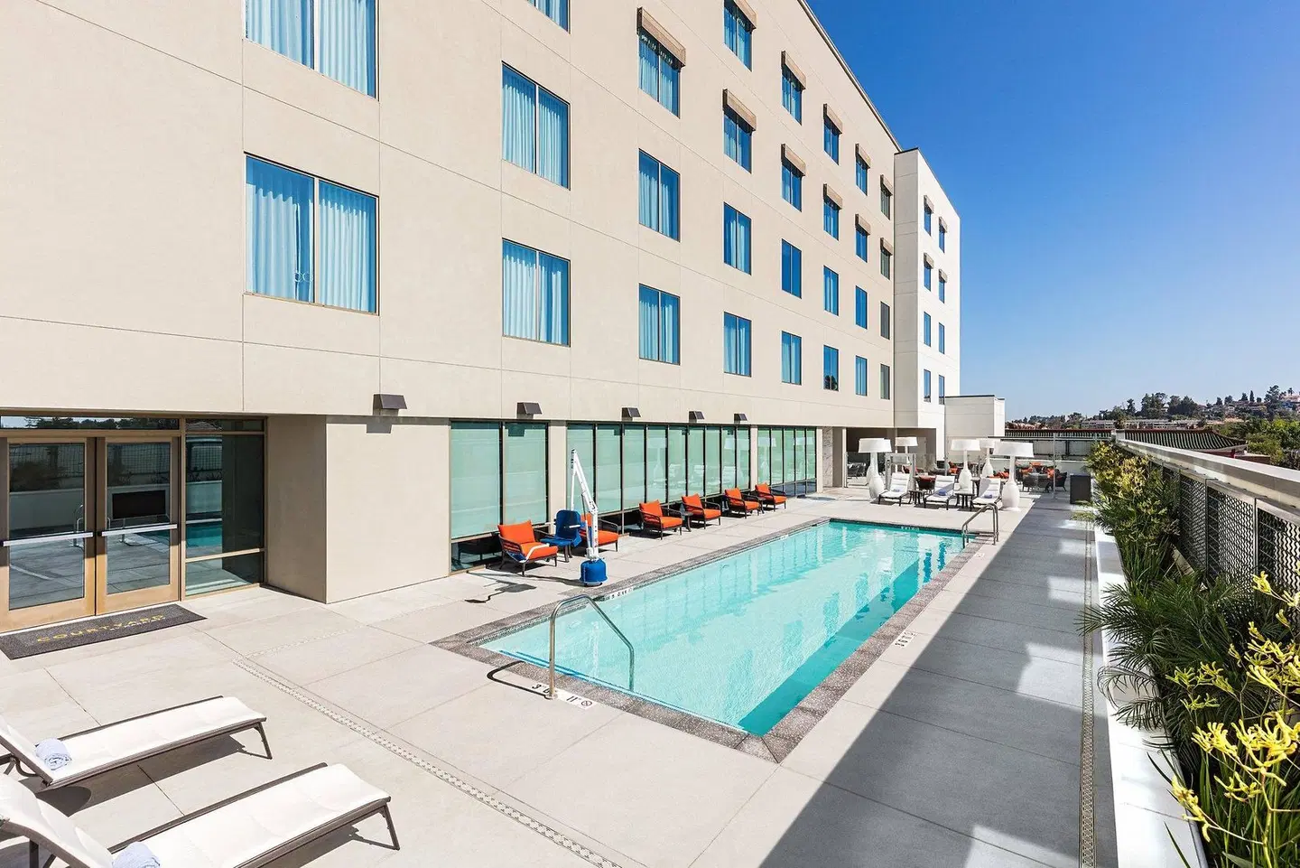 Courtyard by Marriott Los Angeles Monterey Park OUTDOOR_POOL