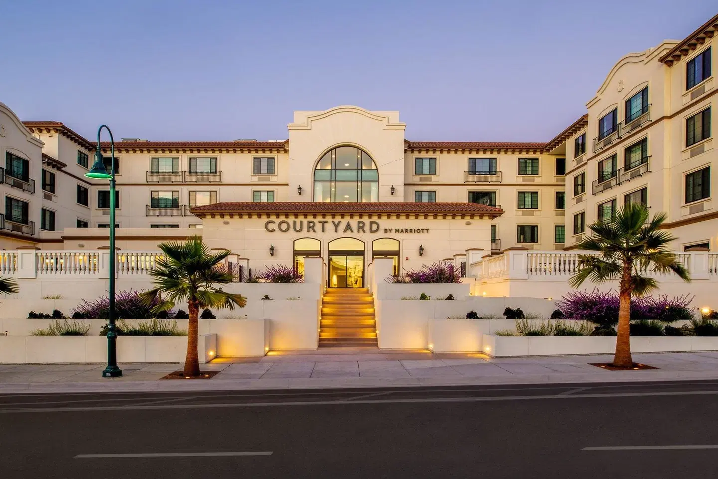 Courtyard by Marriott Santa Cruz Strand