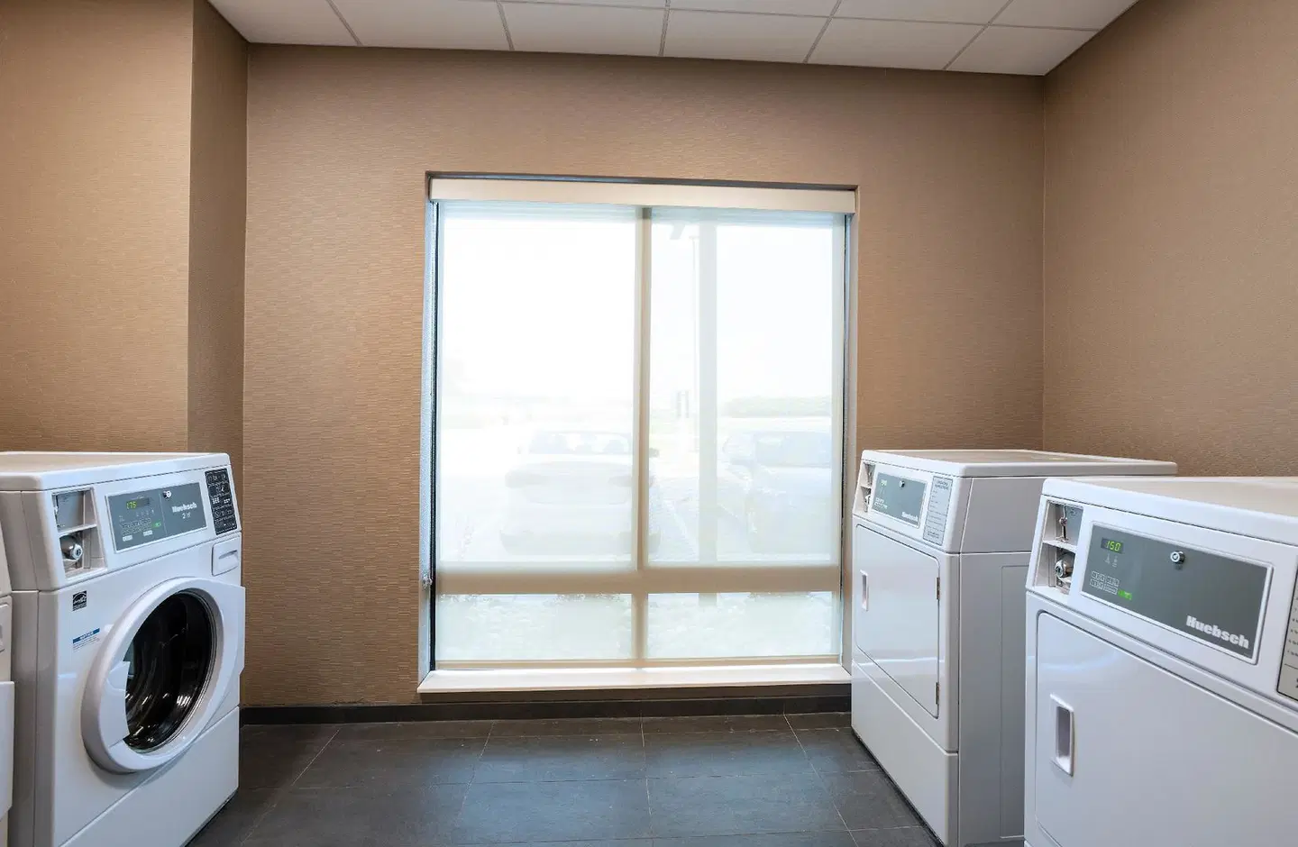 Courtyard by Marriott Dallas Grand Prairie ROOM_EXAMPLE