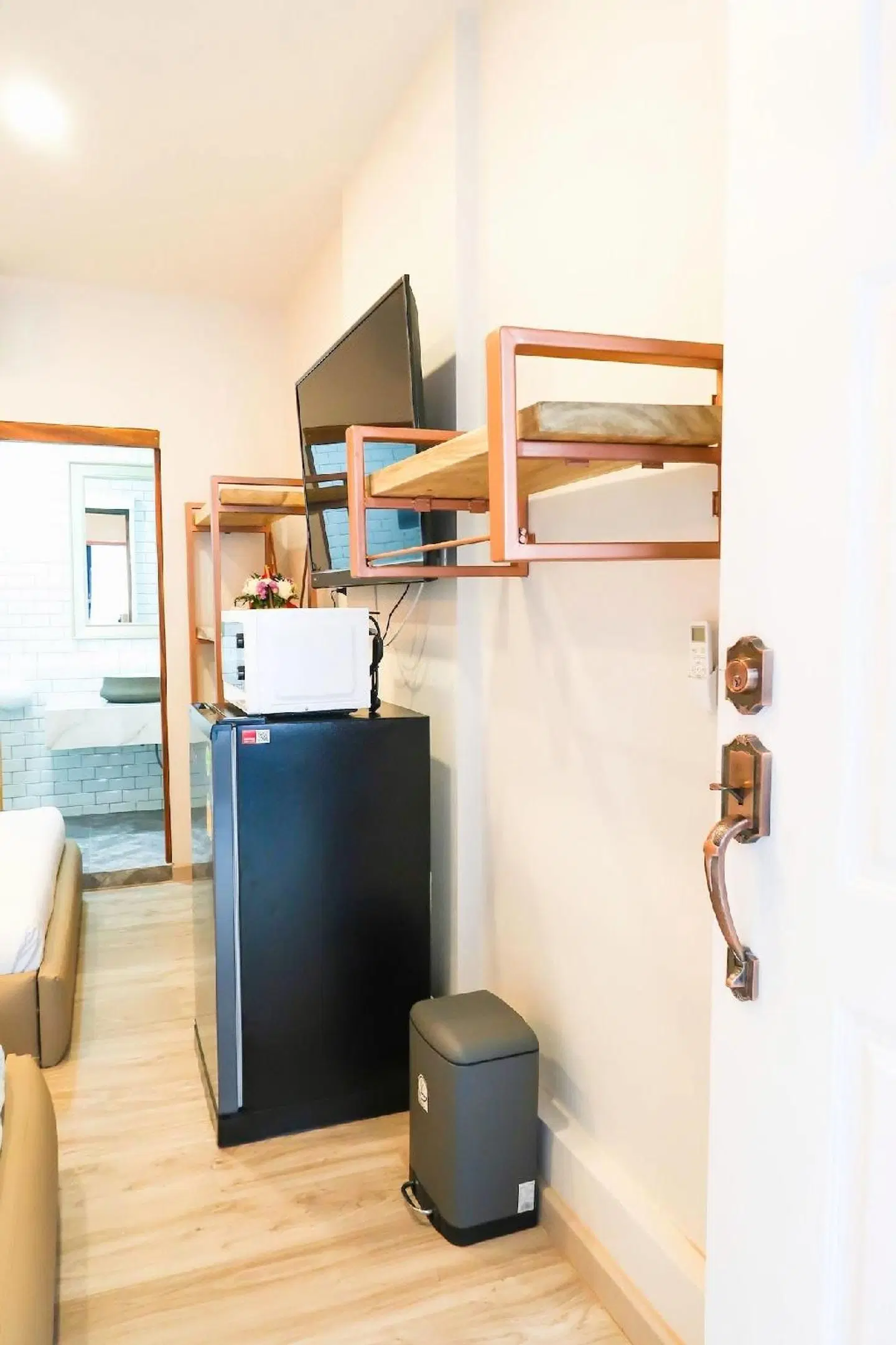 Home de Bear ROOM_EXAMPLE