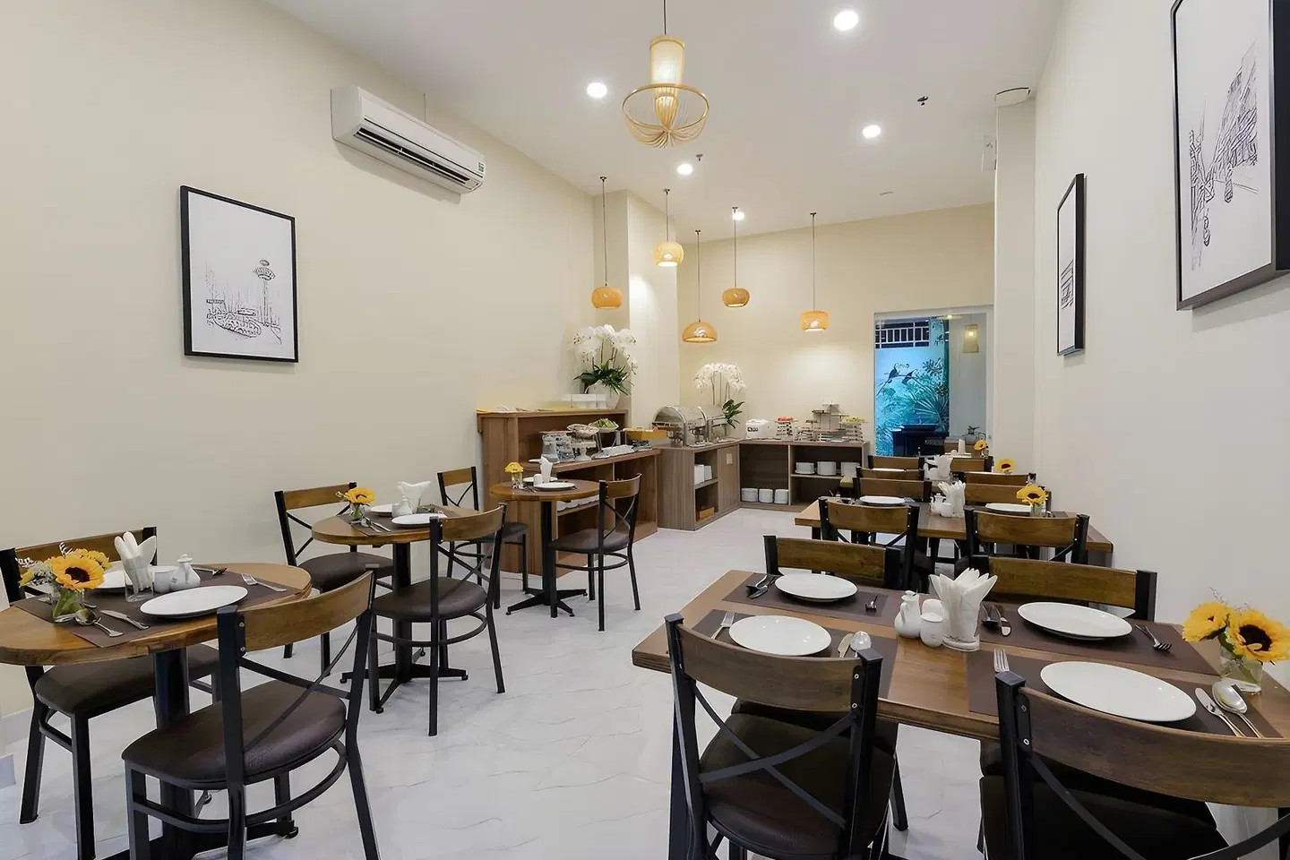 Akoya Saigon Central Hotel Restaurant