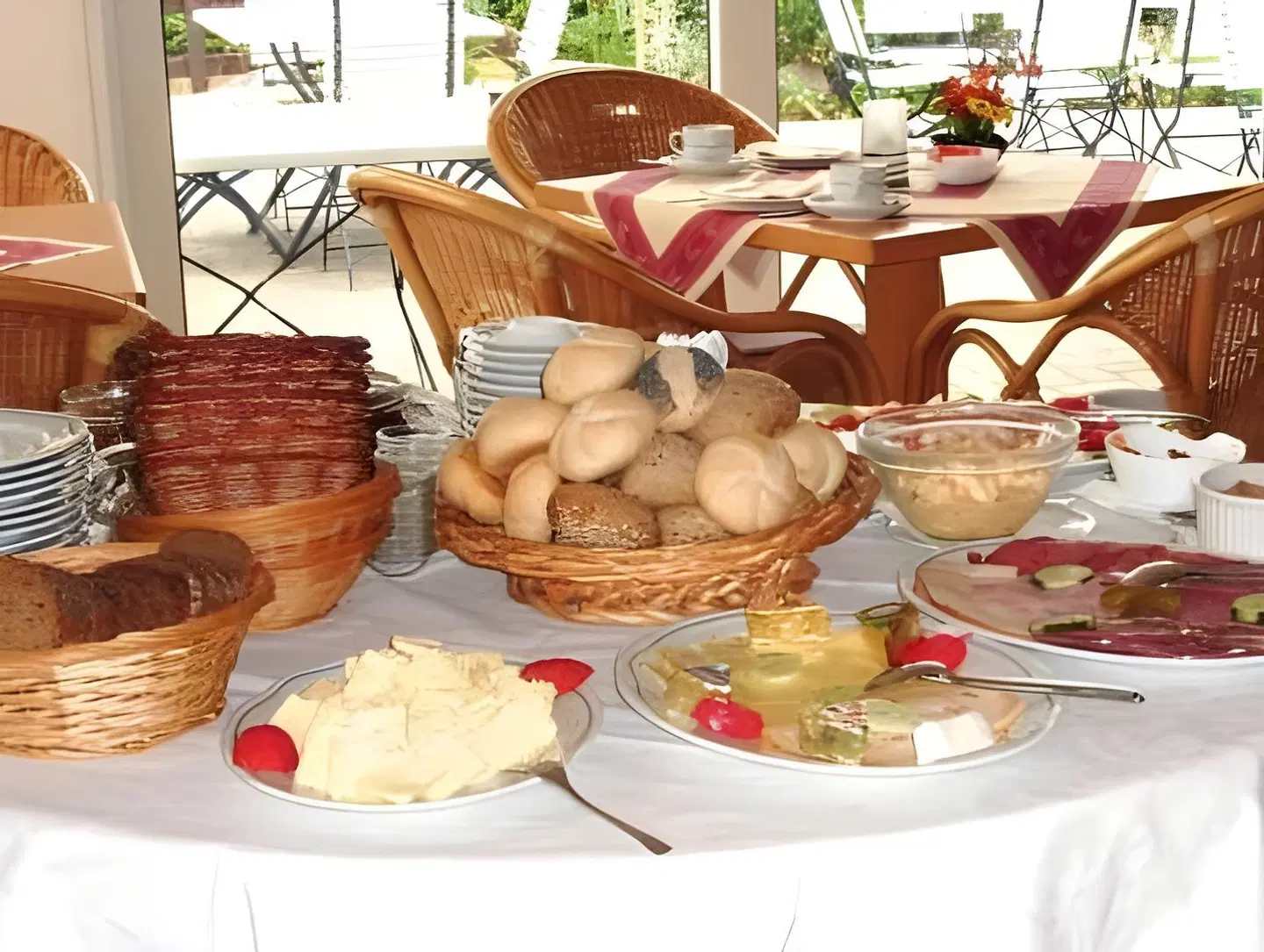 Cora Restaurant