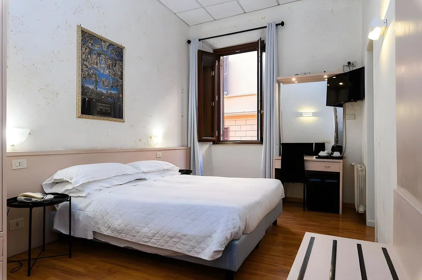 Julia ROOM_EXAMPLE
