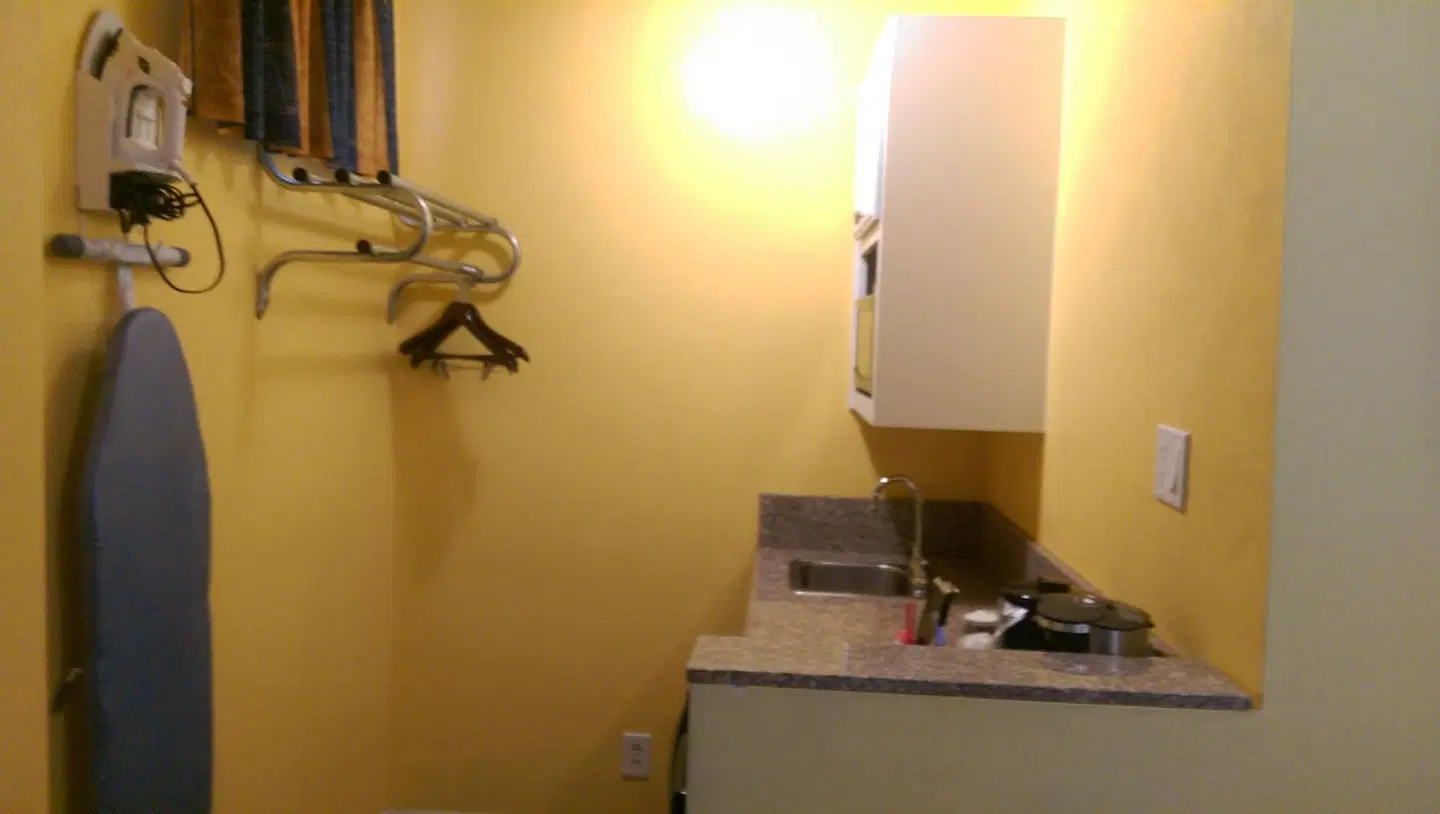 Encore Motel ROOM_EXAMPLE