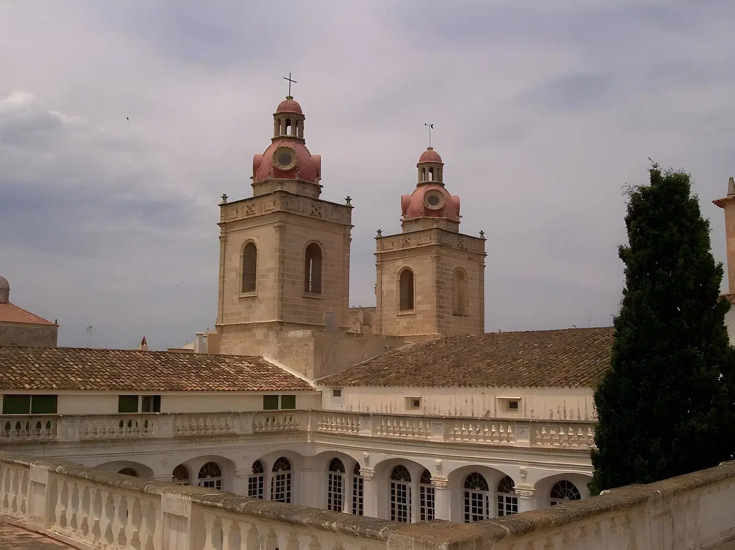 El Claustre de Ciutadella LANDSCAPE