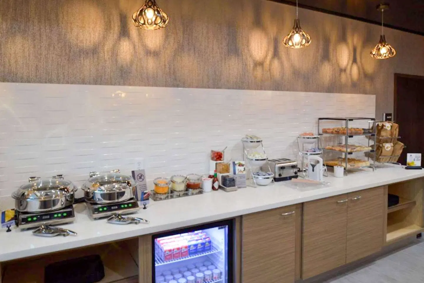 Comfort Inn & Suites Houston I-45 North - IAH Restaurant