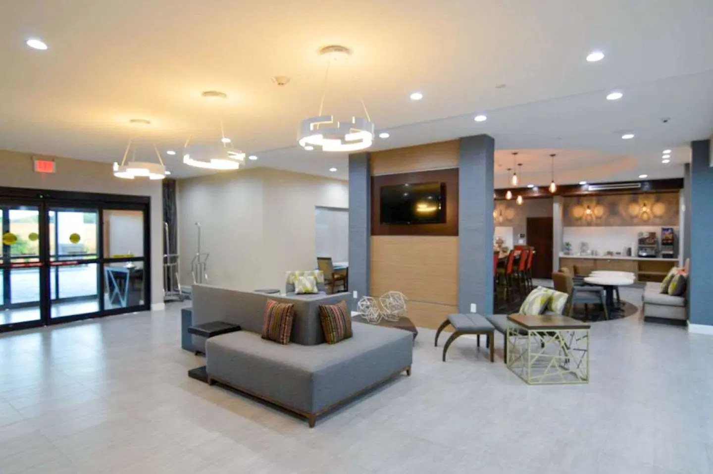 Comfort Inn & Suites Houston I-45 North - IAH LOUNGE_LOBBY