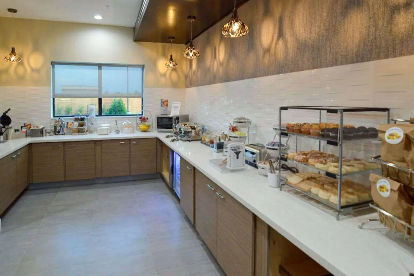 Comfort Inn & Suites Houston I-45 North - IAH Restaurant