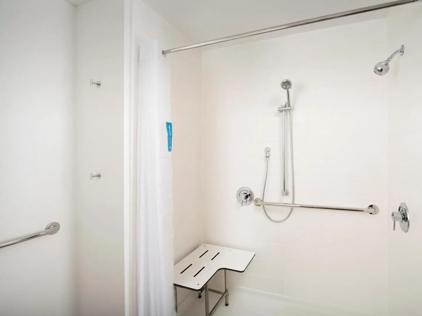 Hampton Inn & Suites San Antonio Lackland AFB SeaWorld Badezimmer