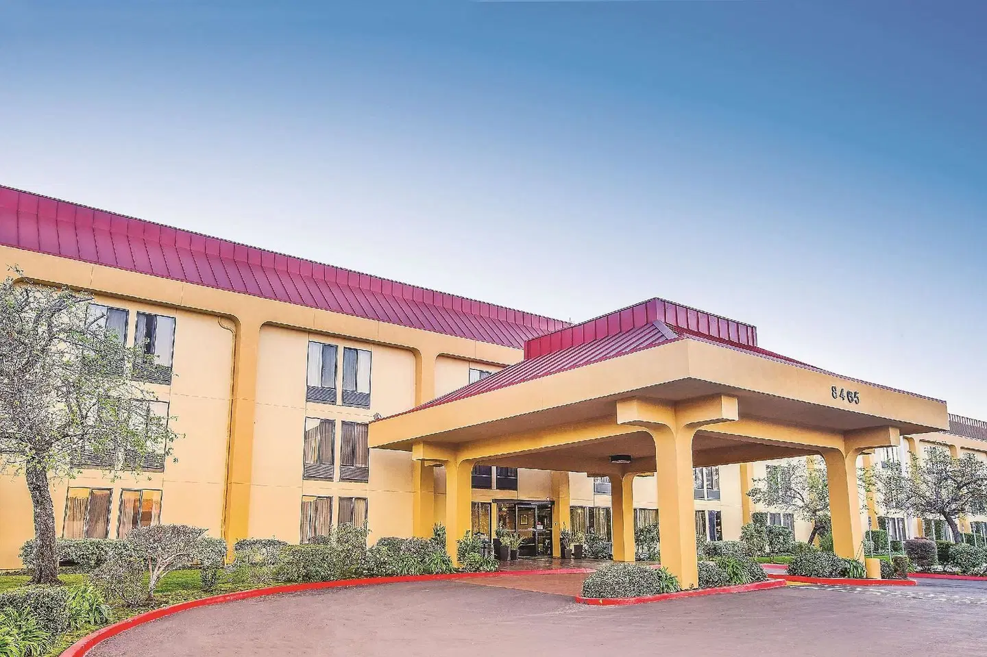 La Quinta Inn Oakland Airport & Coliseum EXTERIOR