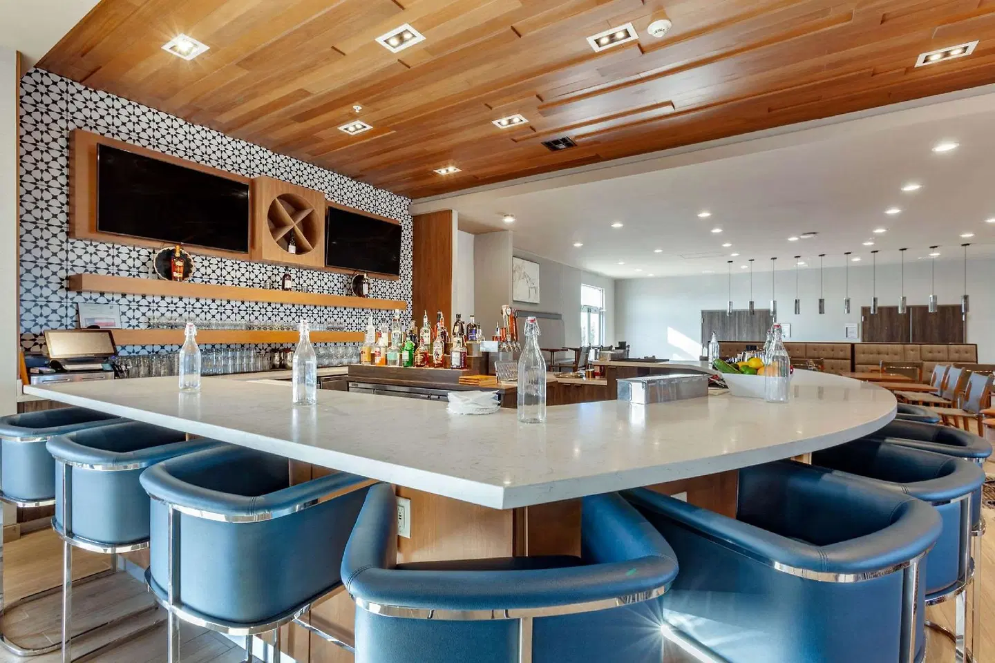 Cambria Hotel Richardson - Dallas Bar