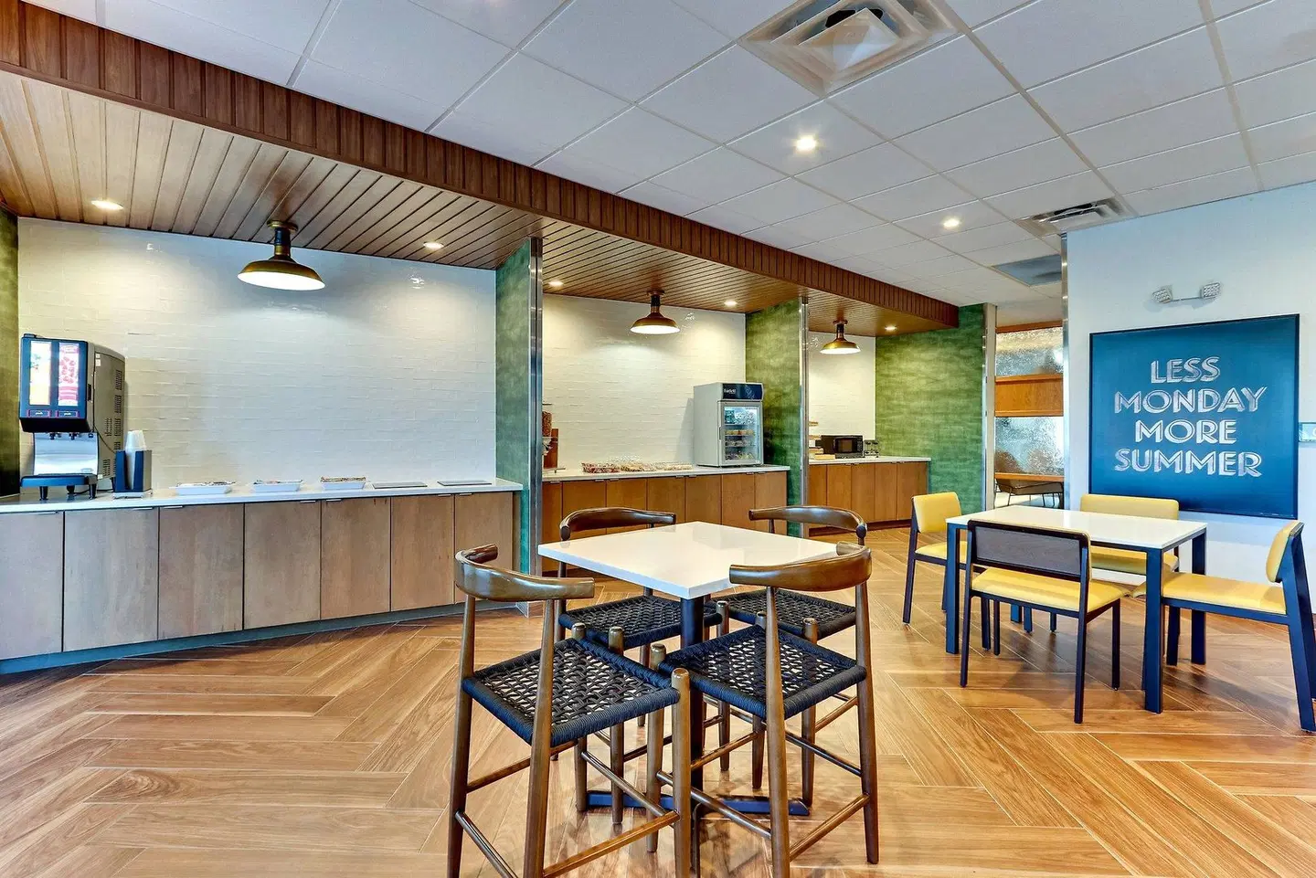 Fairfield Inn & Suites by Marriott Dallas Love Field Bar