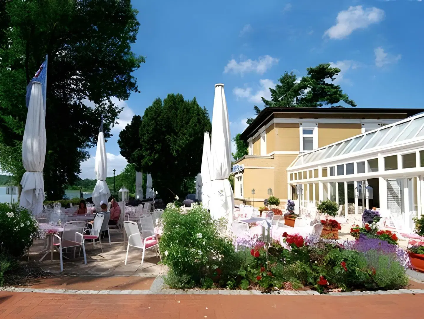 Seehotel Plau am See EXTERIOR