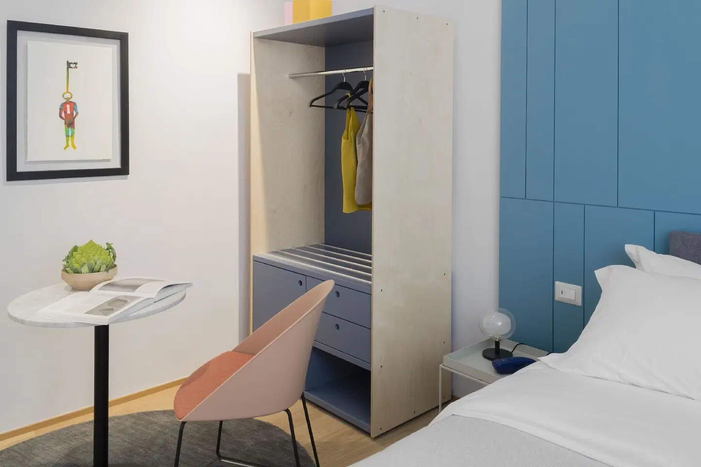 The Radical Hotel ROOM_EXAMPLE