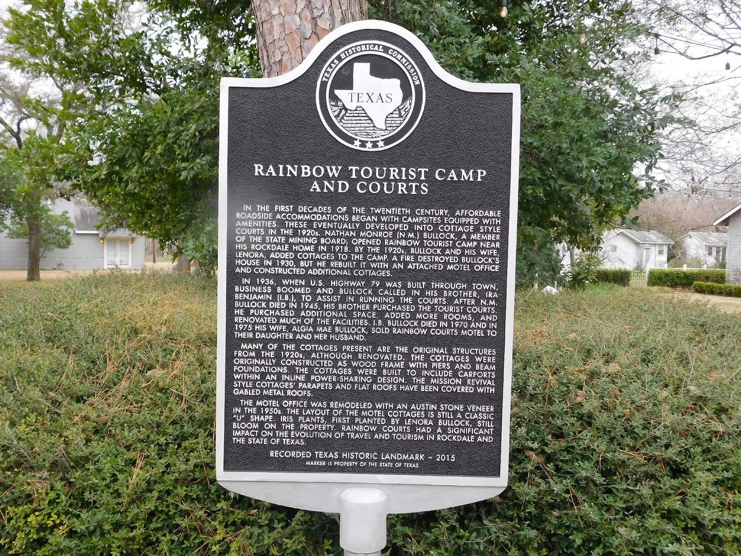 Rainbow Courts Garten