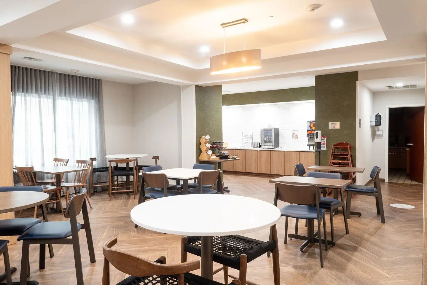 Fairfield Inn & Suites by Marriott Denton Konferenz