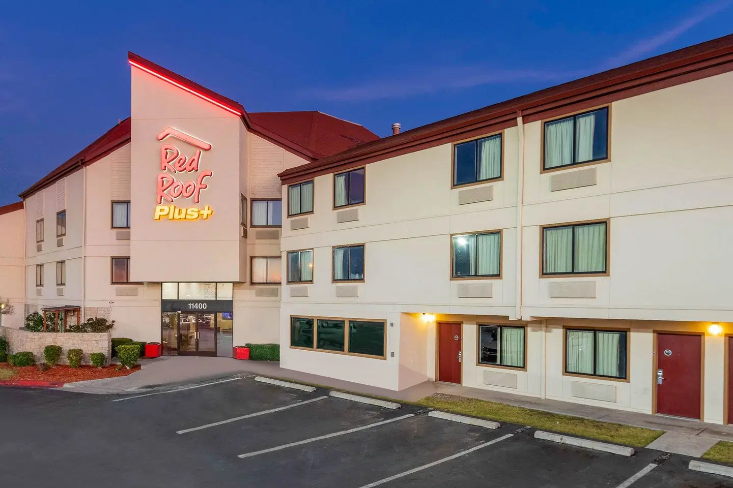 Red Roof Inn El Paso East EXTERIOR