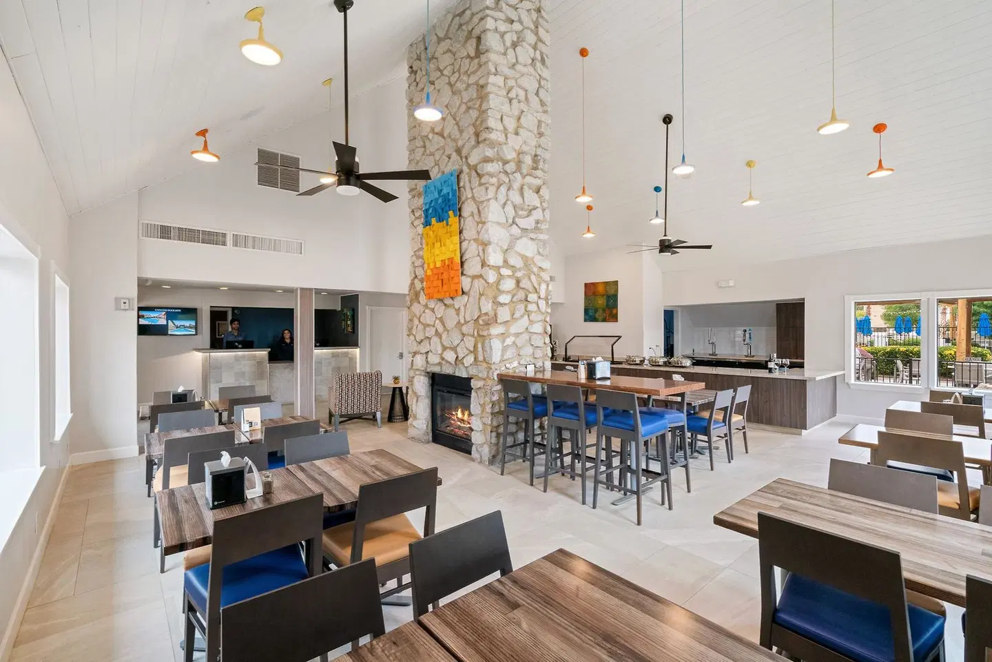 Chase Suite El Paso Bar