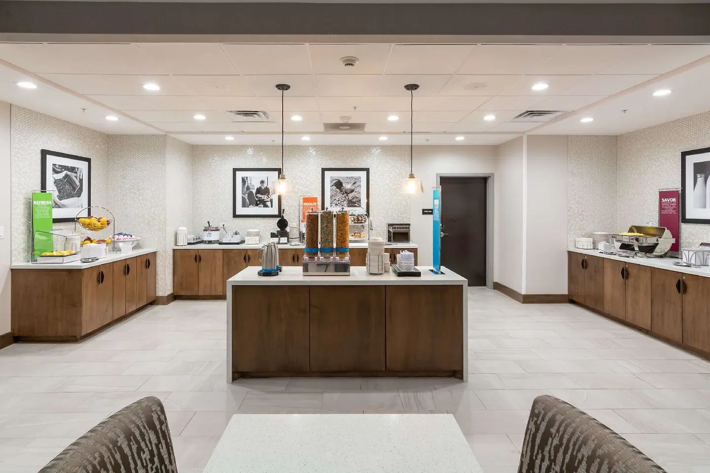 Hampton Inn & Suites Dallas East LOUNGE_LOBBY