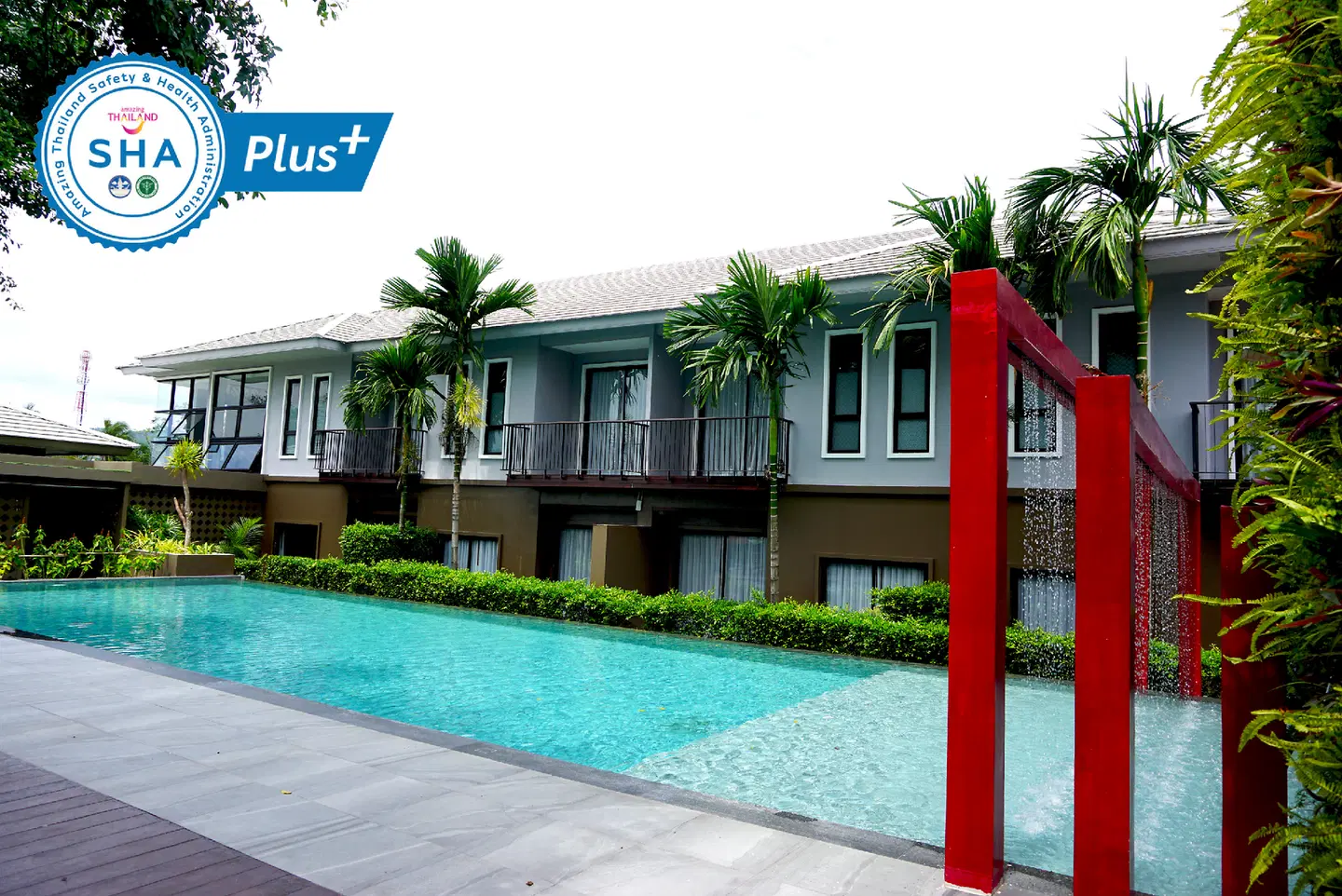 The Lake Chalong OUTDOOR_POOL