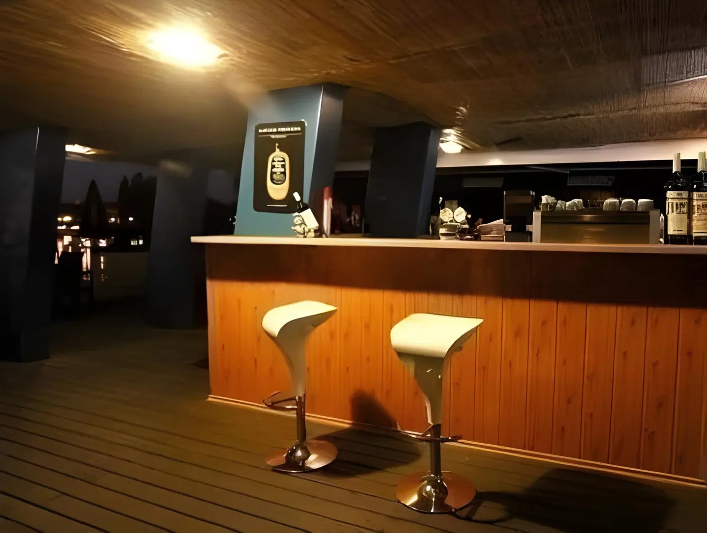 Vodnik Botel Bar