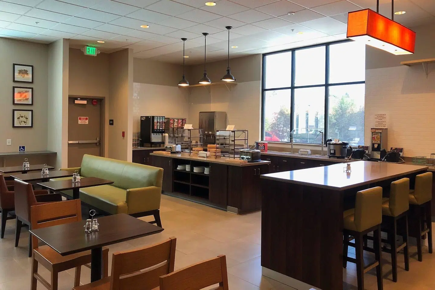 Country Inn & Suites by Radisson, San Jose International Airport, CA Bar