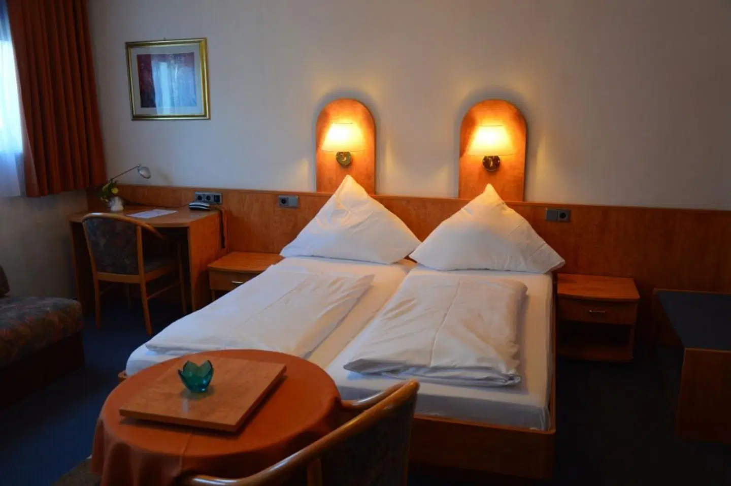 Steen's Hotel ROOM_EXAMPLE
