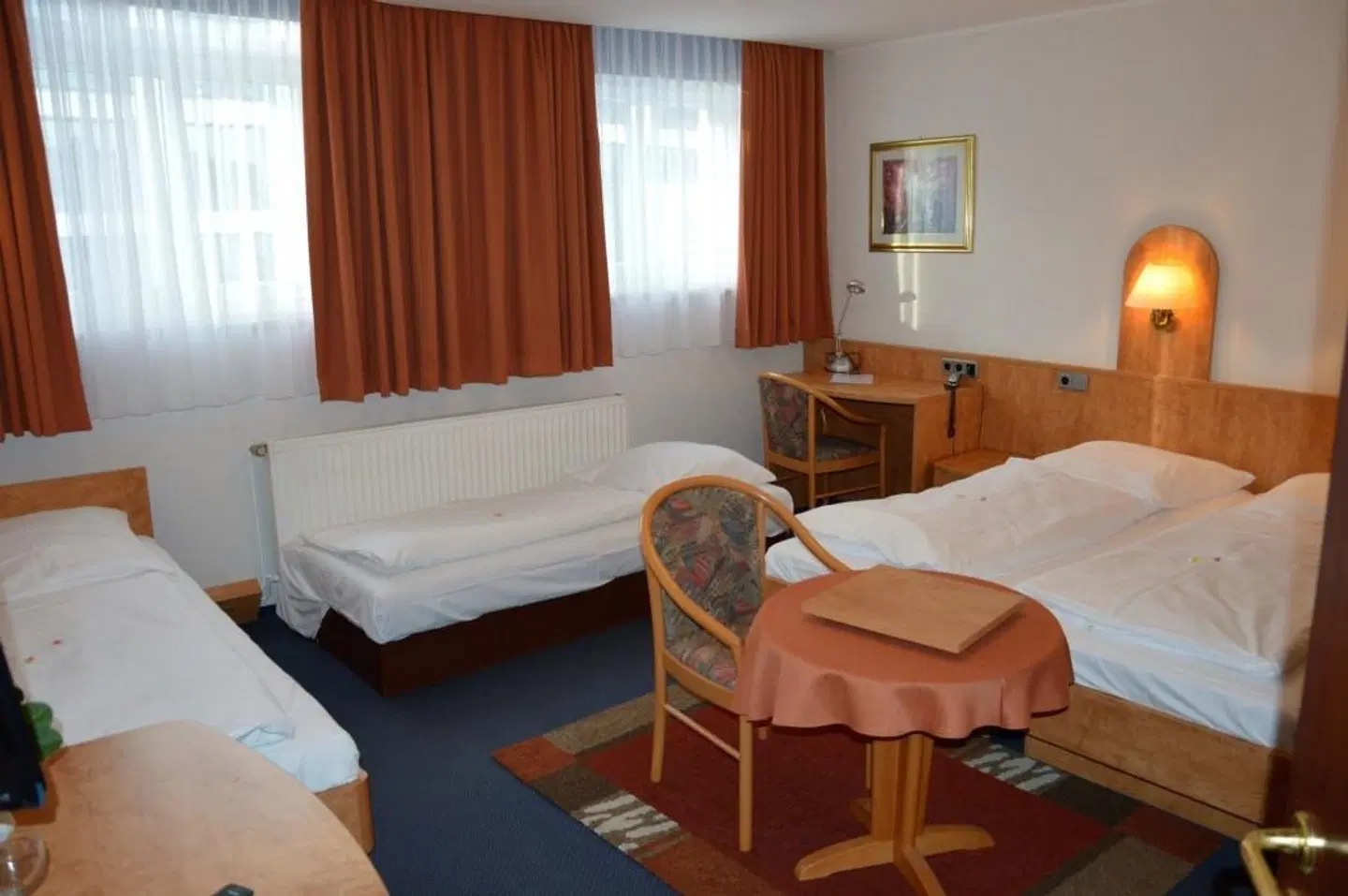 Steen's Hotel ROOM_EXAMPLE