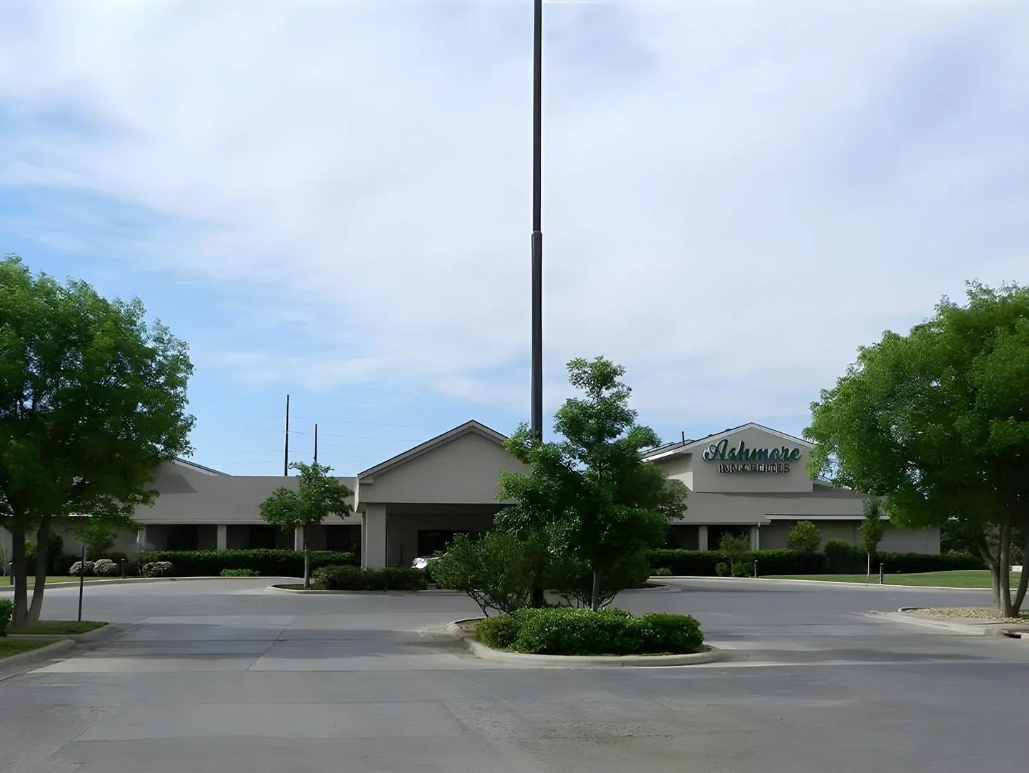 Ashmore Inn and Suites Lubbock EXTERIOR