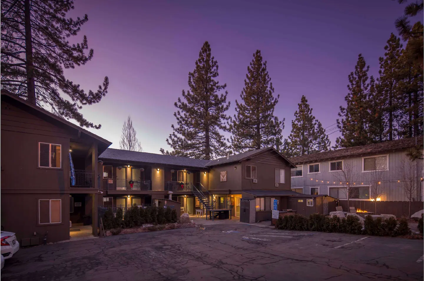 7 Seas Inn at Tahoe EXTERIOR