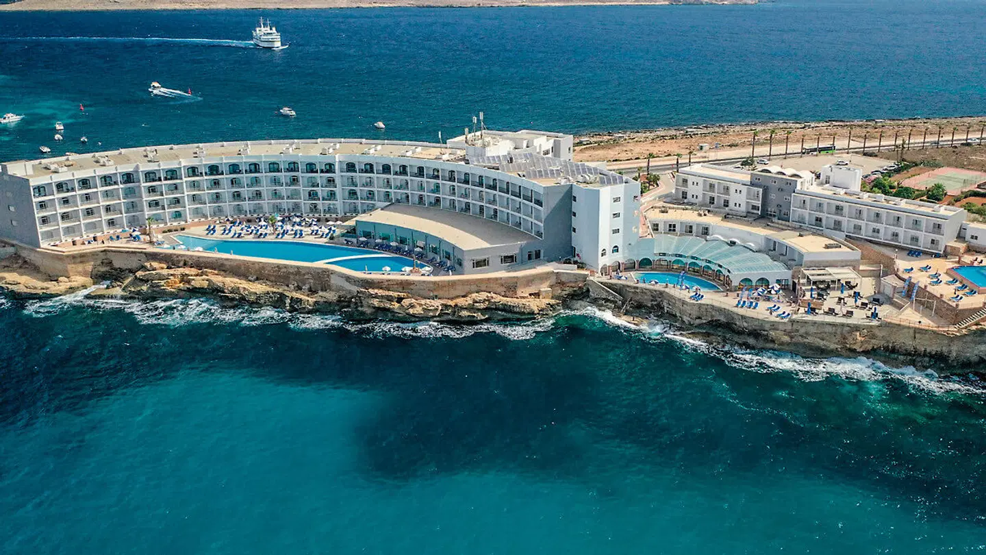 Paradise Bay Resort EXTERIOR