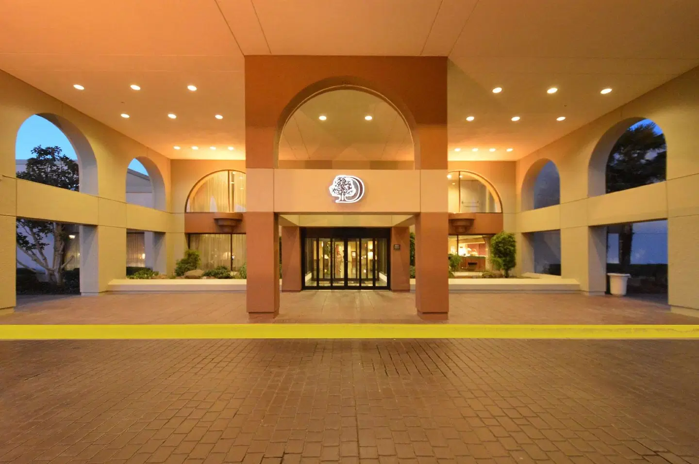 DoubleTree by Hilton Newark-Fremont LOUNGE_LOBBY