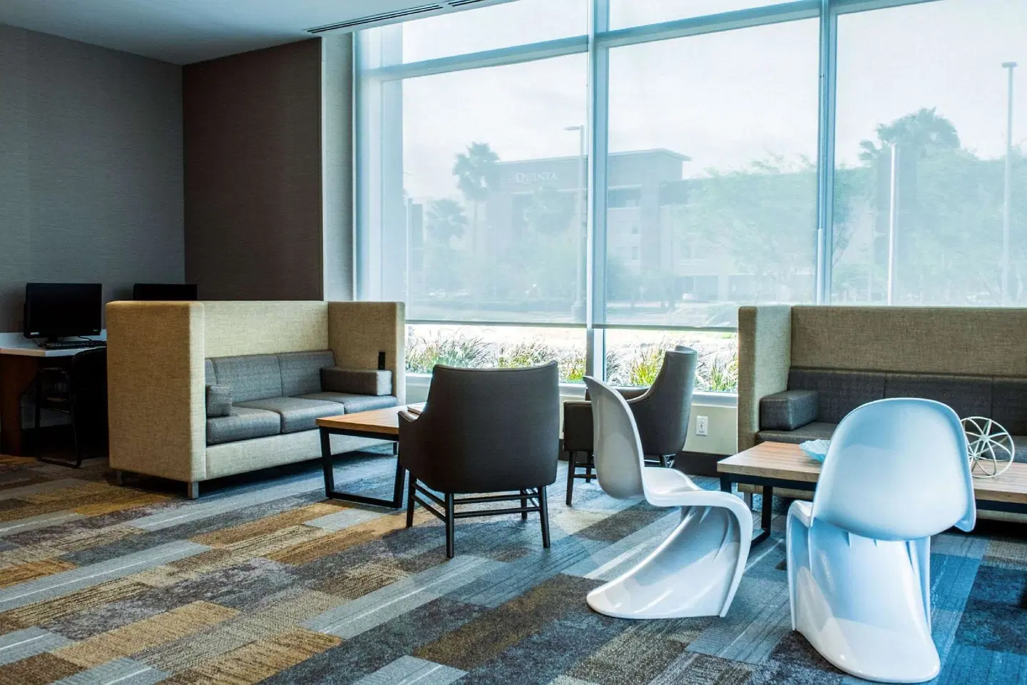 Cambria McAllen Convention Center LOUNGE_LOBBY