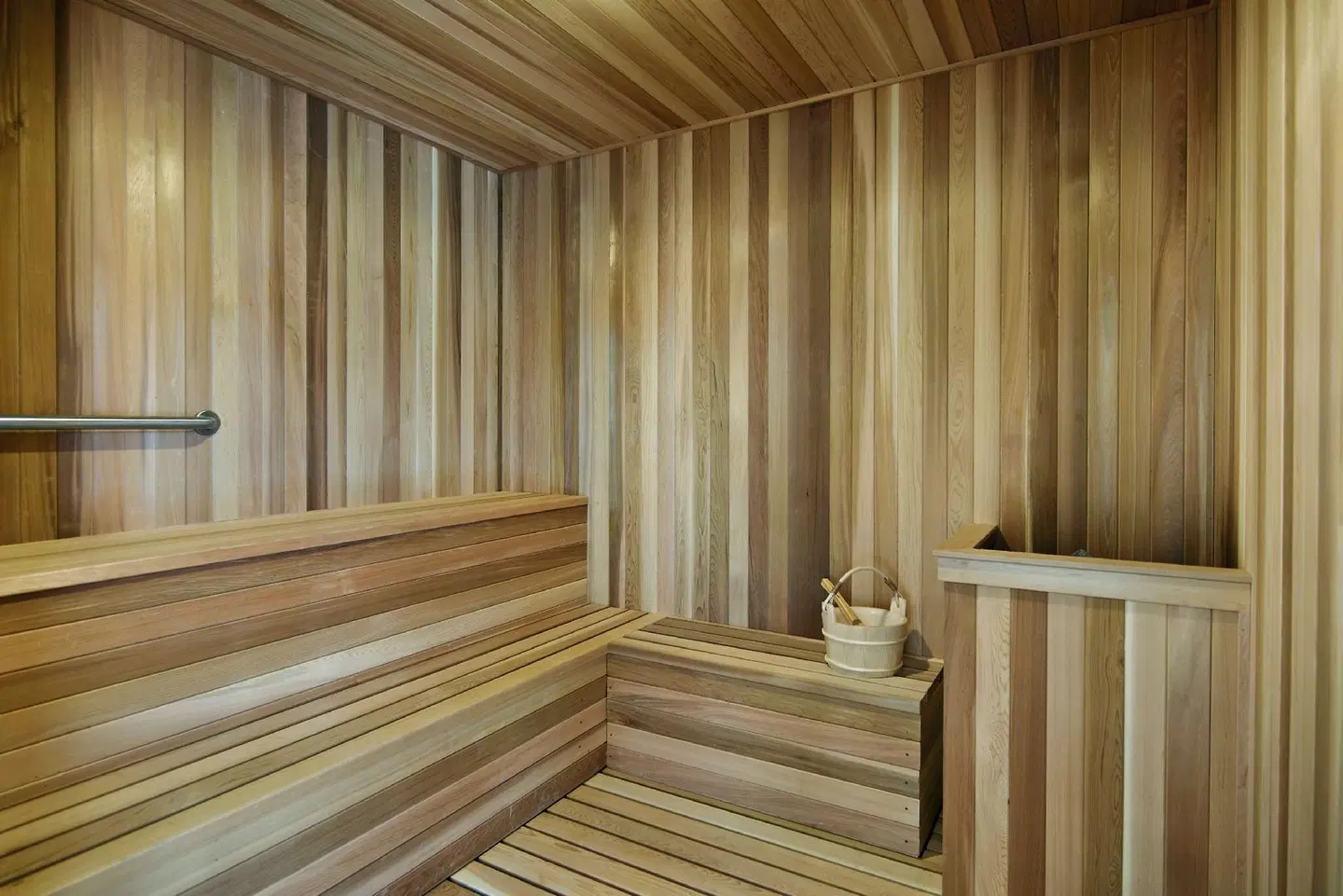 Oxford Suites Sonoma County HEALTH_BEAUTY
