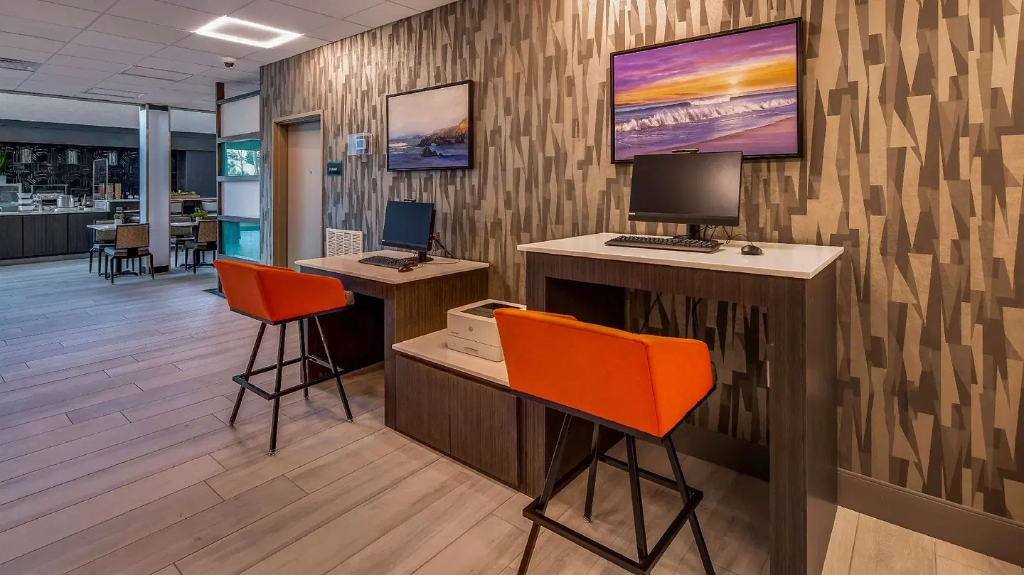 Executive Residency by Best Western Corpus Christi Bar