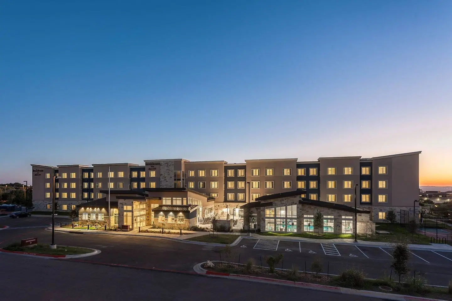 Residence Inn by Marriott Austin Lake Austin/River Place EXTERIOR