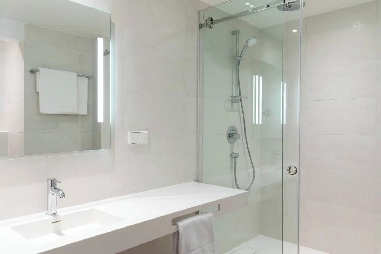 AC Hotel by Marriott Riga Badezimmer