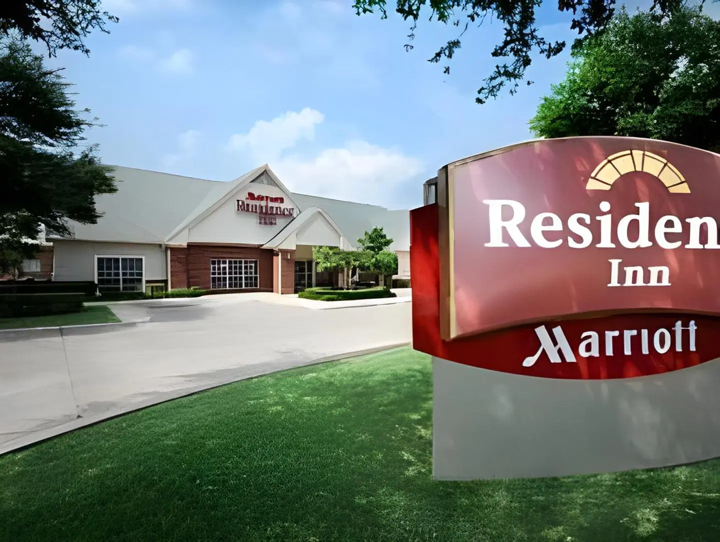 Residence Inn by Marriott Arlington EXTERIOR