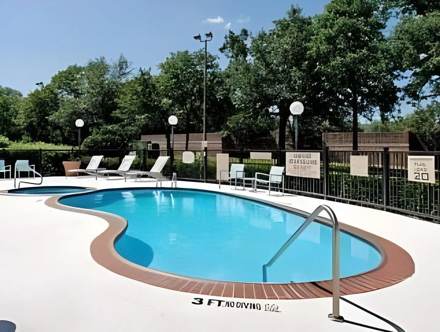 SpringHill Suites by Marriott Dallas Arlington North OUTDOOR_POOL