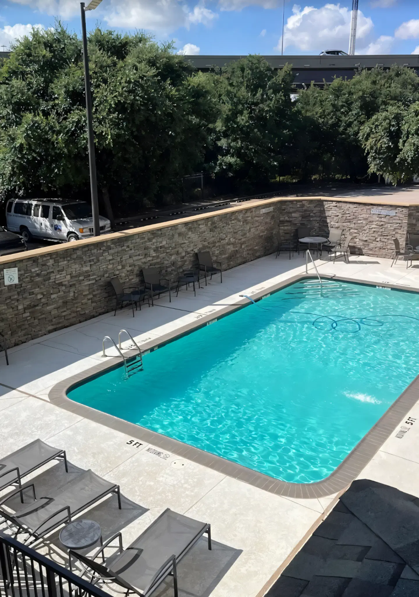 Fairfield Inn & Suites by Marriott Arlington Near Six Flags OUTDOOR_POOL