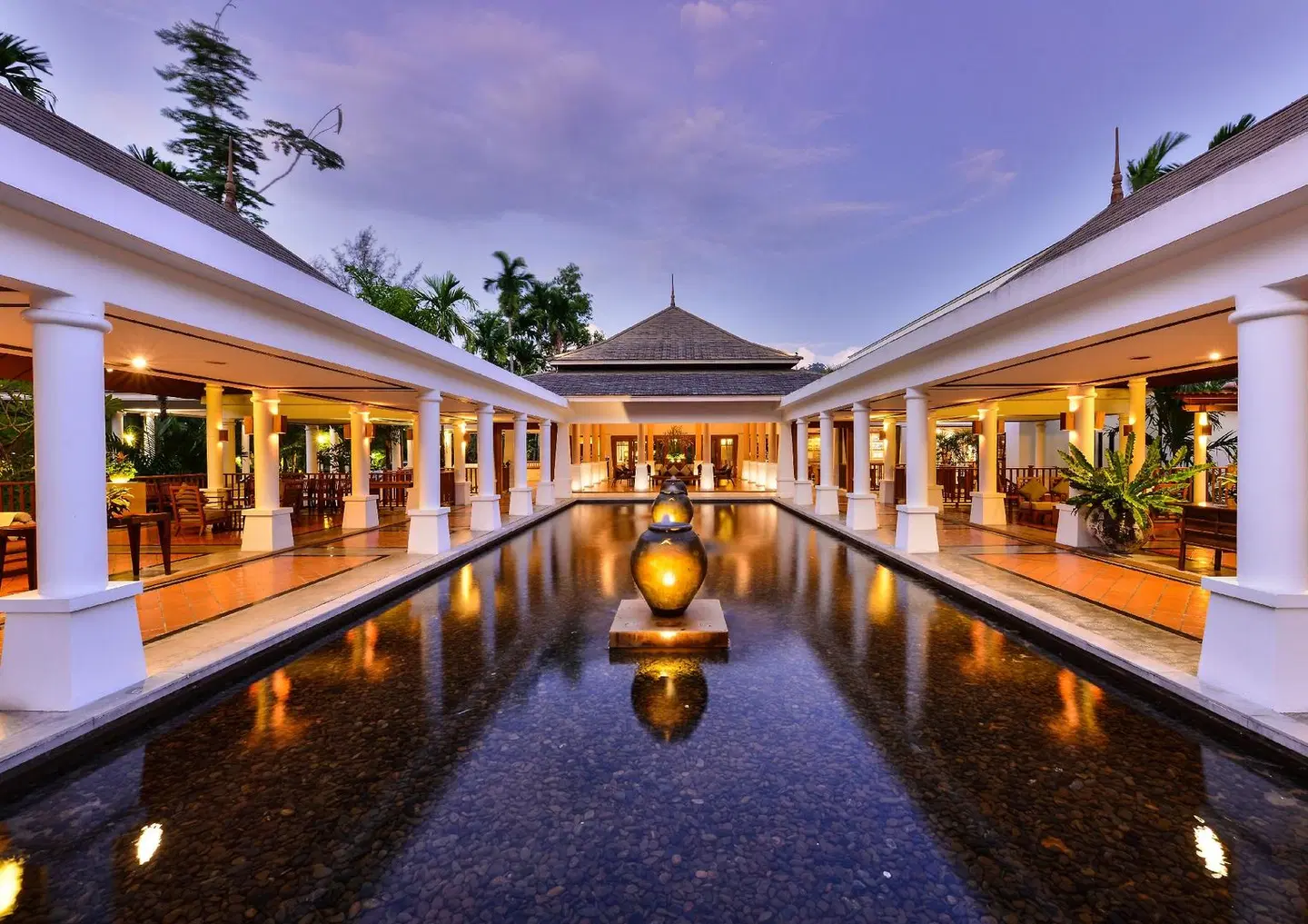 Naithonburi Beach Resort Phuket Bar