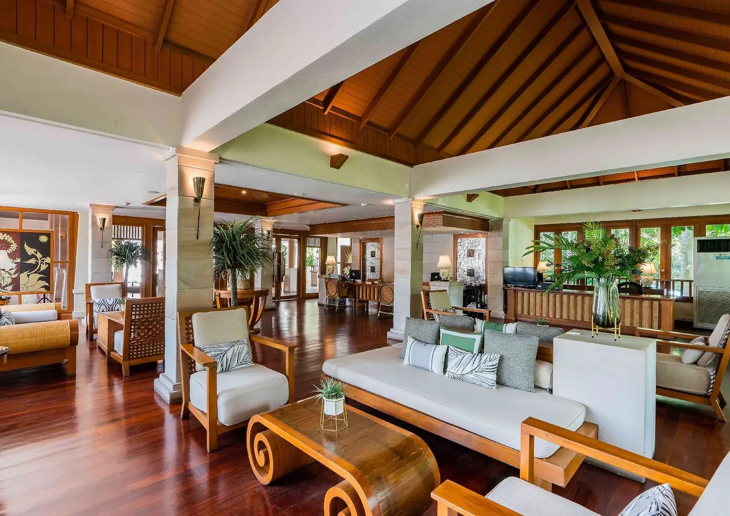 Naithonburi Beach Resort Phuket LOUNGE_LOBBY