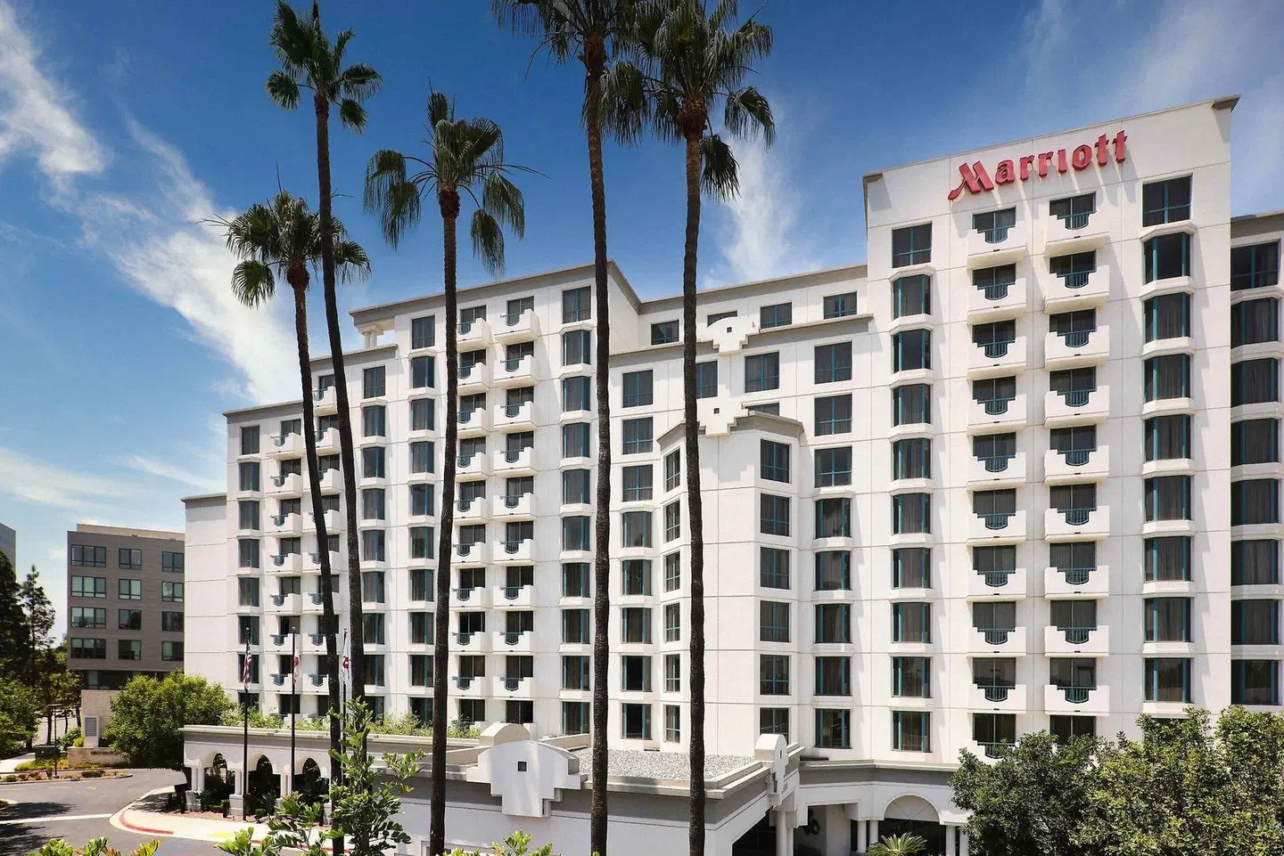 Costa Mesa Marriott EXTERIOR