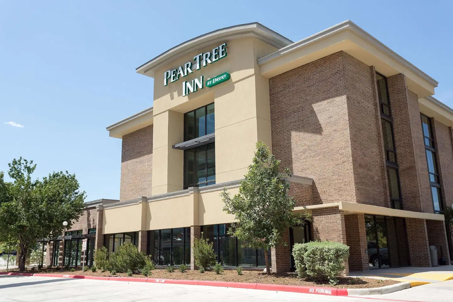Heritage Inn & Suites San Antonio Airport Trademark Wyndham EXTERIOR