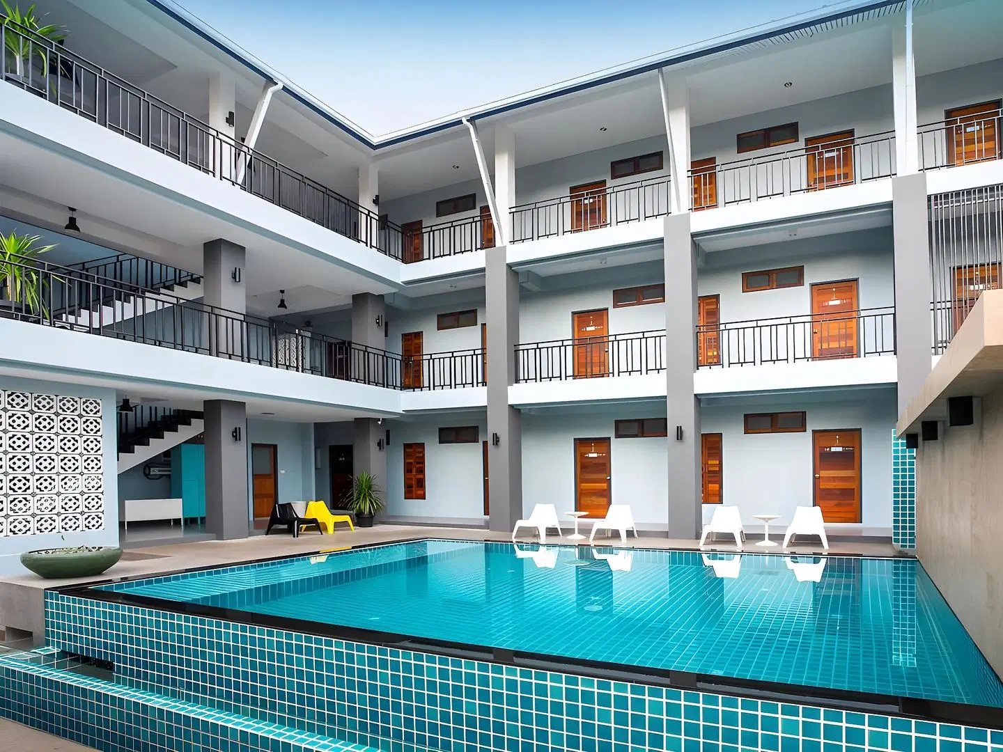 Ruk Cozy OUTDOOR_POOL