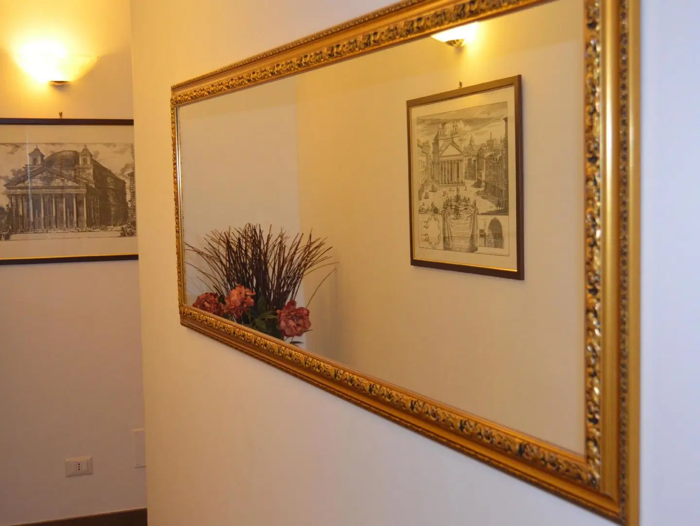 Best Suites Pantheon LOUNGE_LOBBY