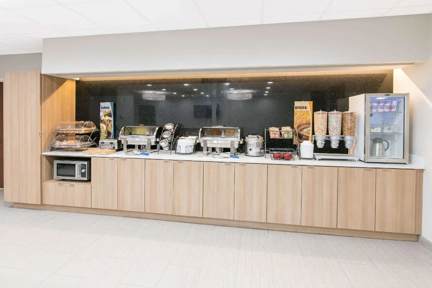 Microtel Inn & Suites by Wyndham Lubbock LOUNGE_LOBBY
