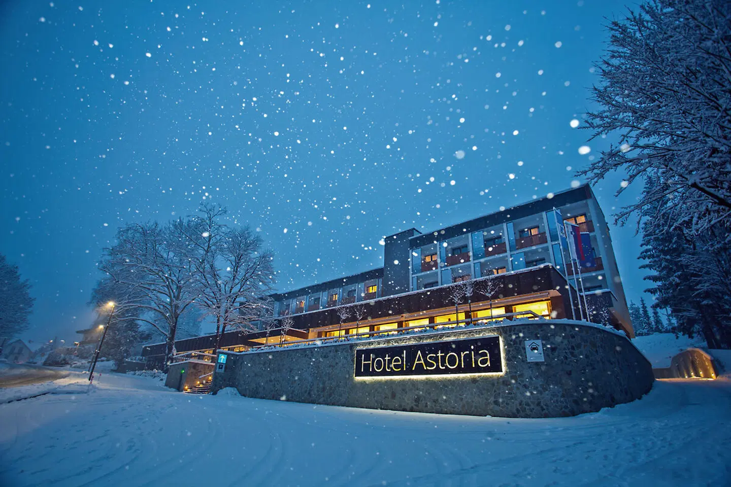 Astoria EXTERIOR