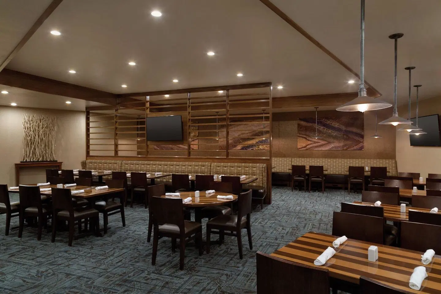 Delta Hotels by Marriott Helena Colonial Restaurant