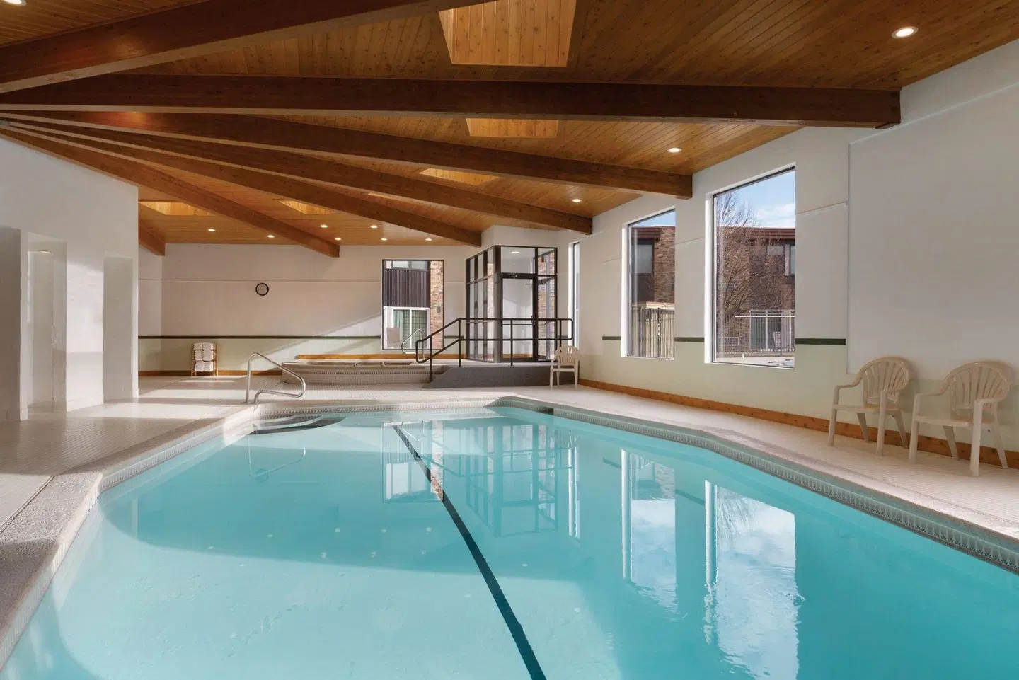 Delta Hotels by Marriott Helena Colonial Hallenbad